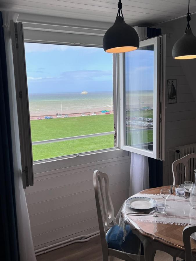 L'Air De La Mer Deux Etoiles Dieppe Luaran gambar